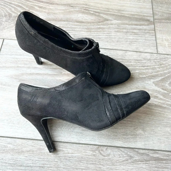 Naturalizer Timber Black Faux Suede Heeled Bootie Boots - Picture 2 of 14